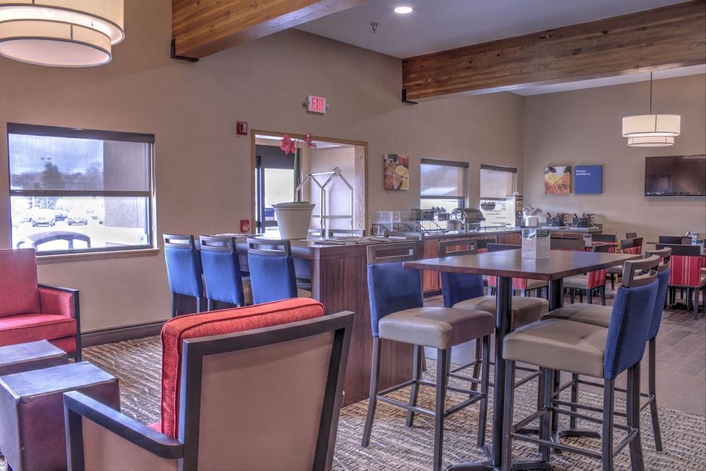 Comfort Inn At Buffalo Bill Village Resort Cody Luaran gambar